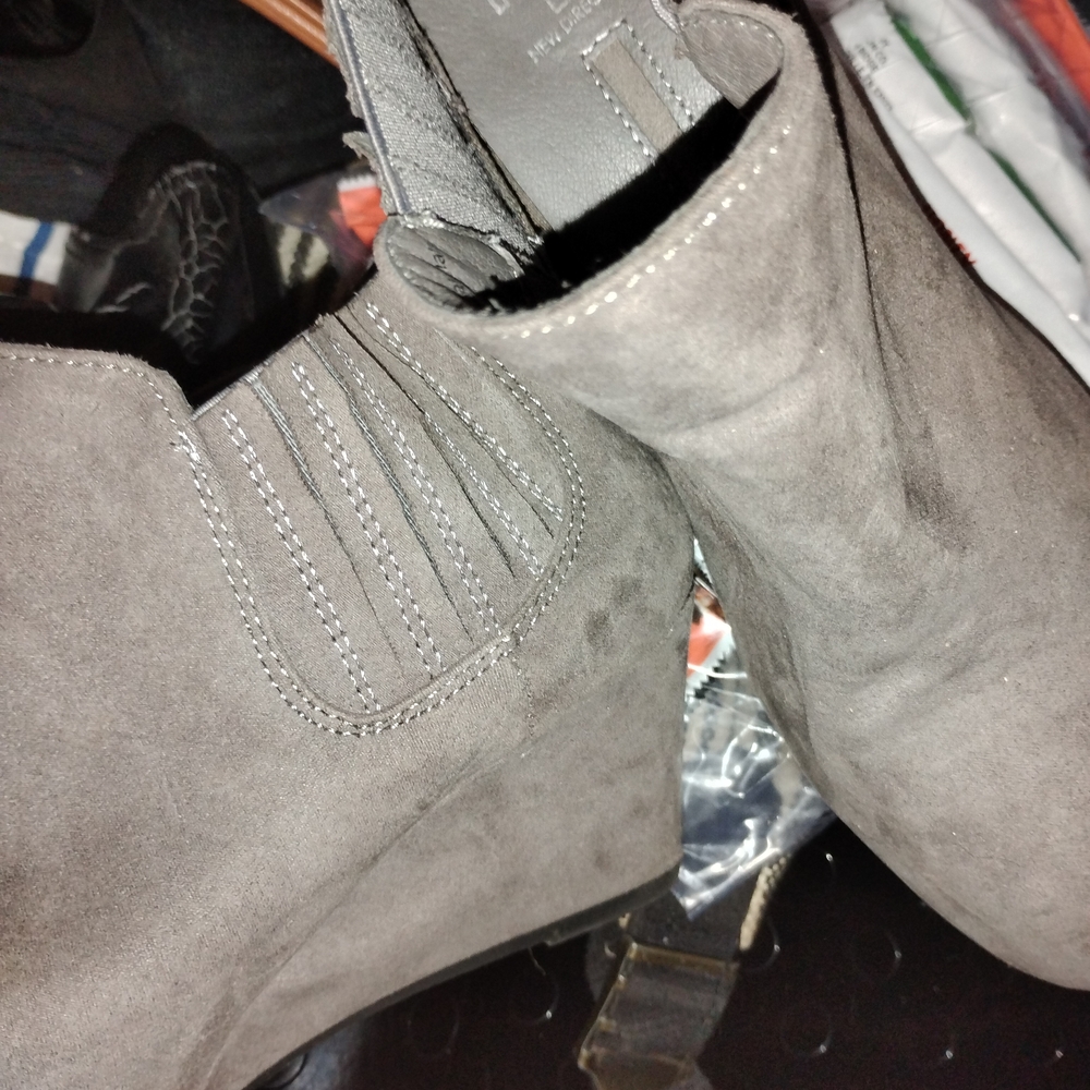 New Directions Gray Suede Ankle Boots